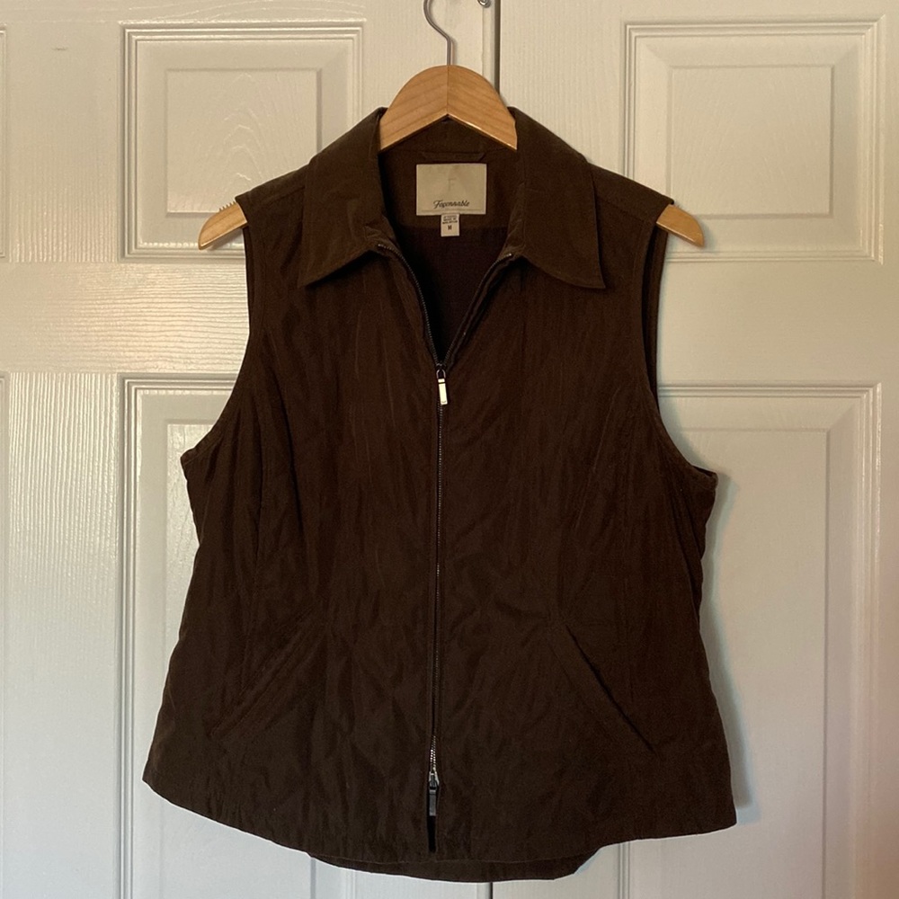 Vintage Facconable women’s zip up vest